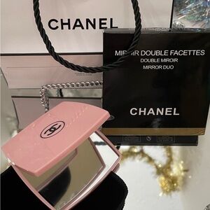 NIB CHANEL PINK DOUBLE COMPACT MIRROR 💕